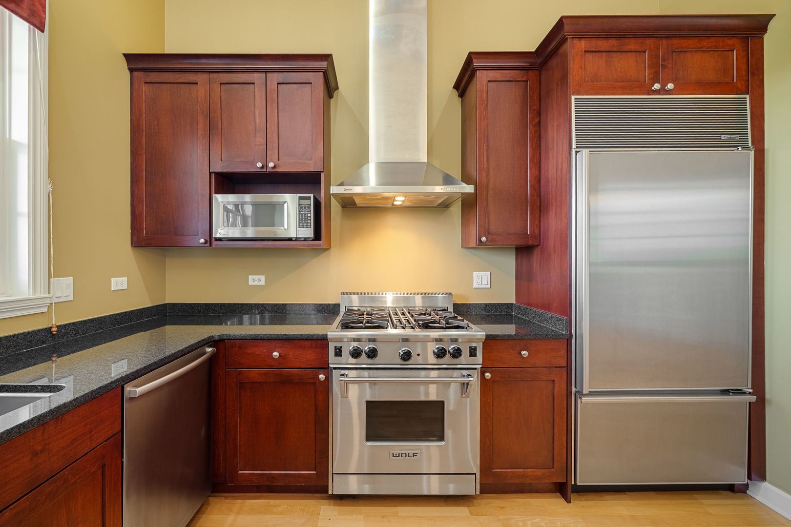 50 N Plum Grove Road #703E, Palatine, IL 60067