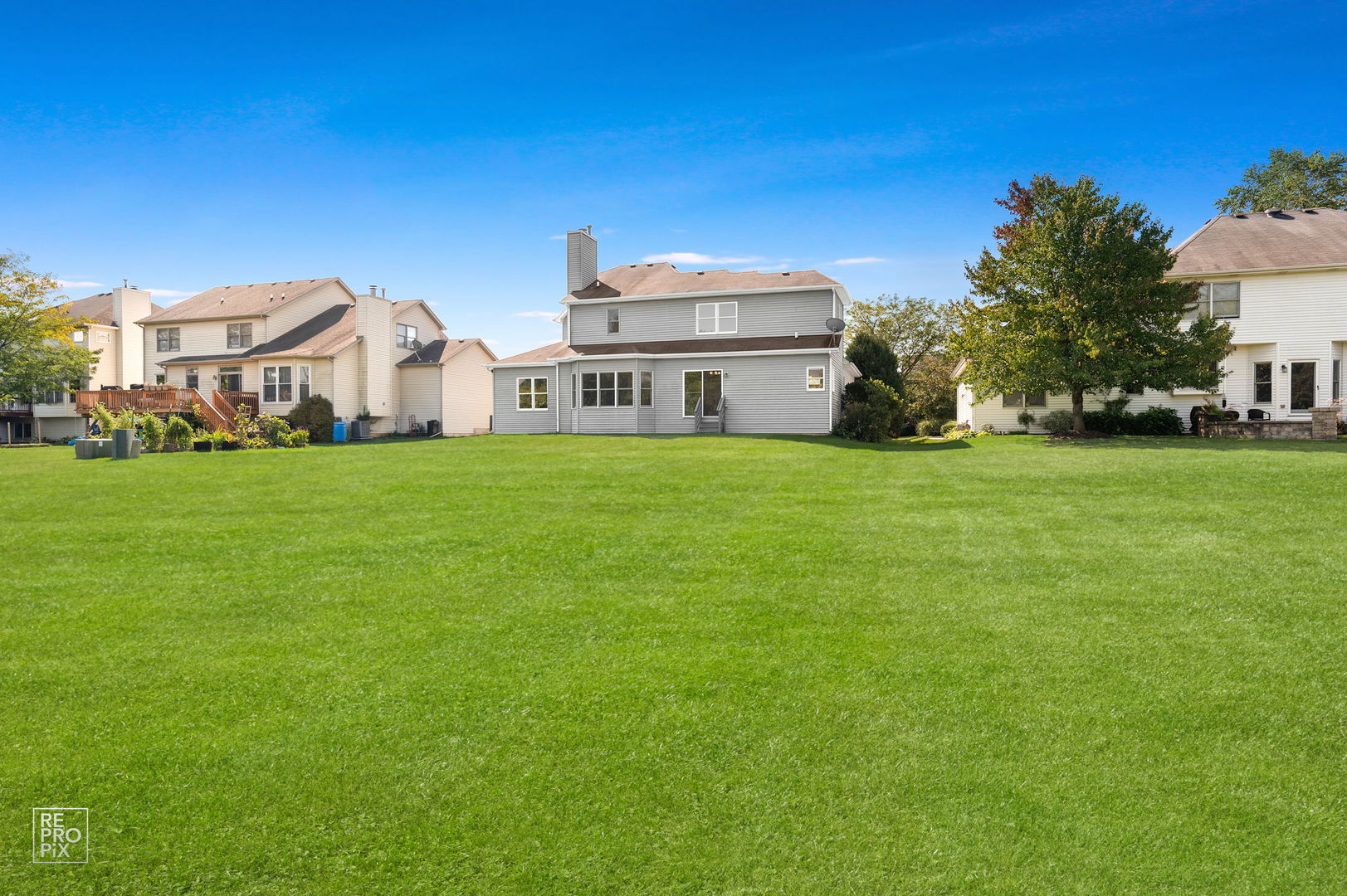 405 Sudbury Circle, Oswego, IL 60543