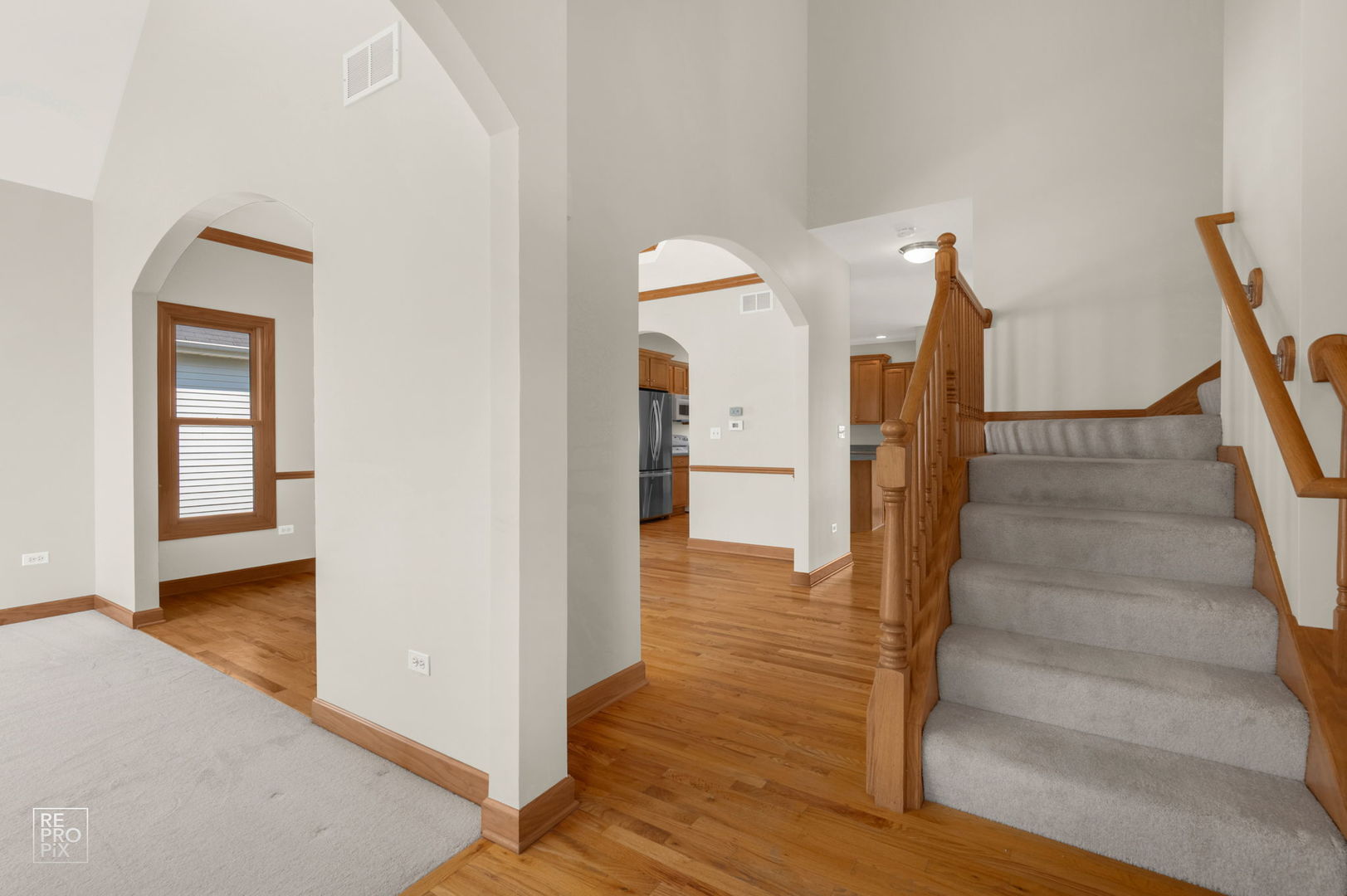 405 Sudbury Circle, Oswego, IL 60543