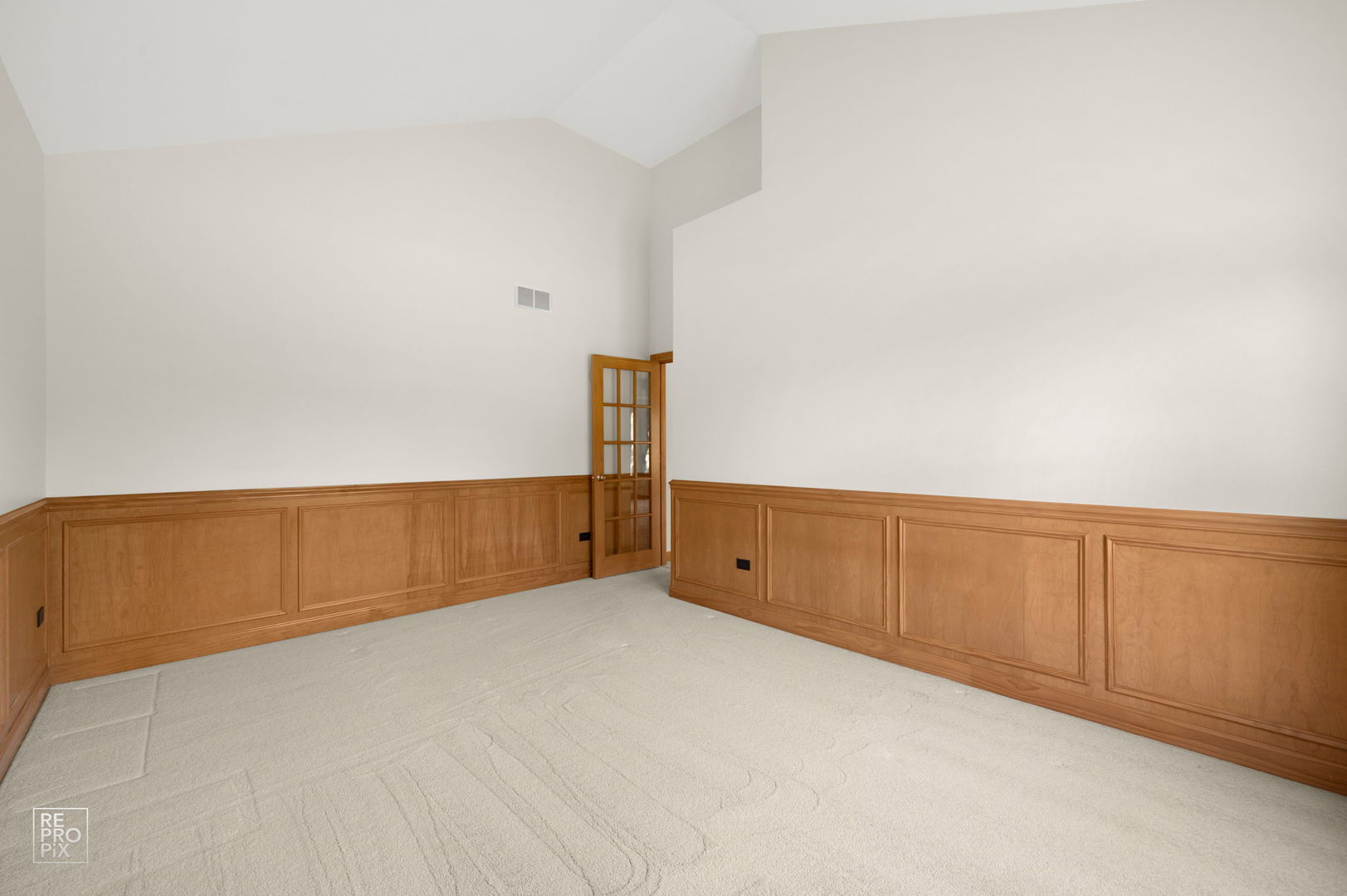 405 Sudbury Circle, Oswego, IL 60543