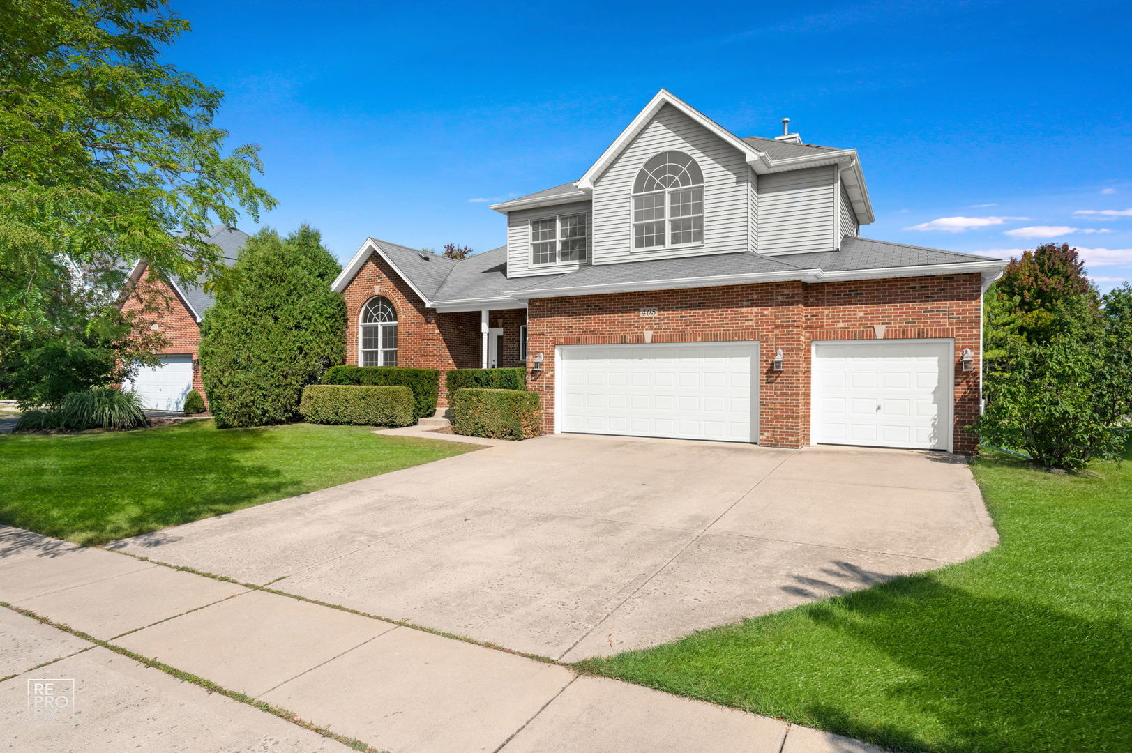 405 Sudbury Circle, Oswego, IL 60543