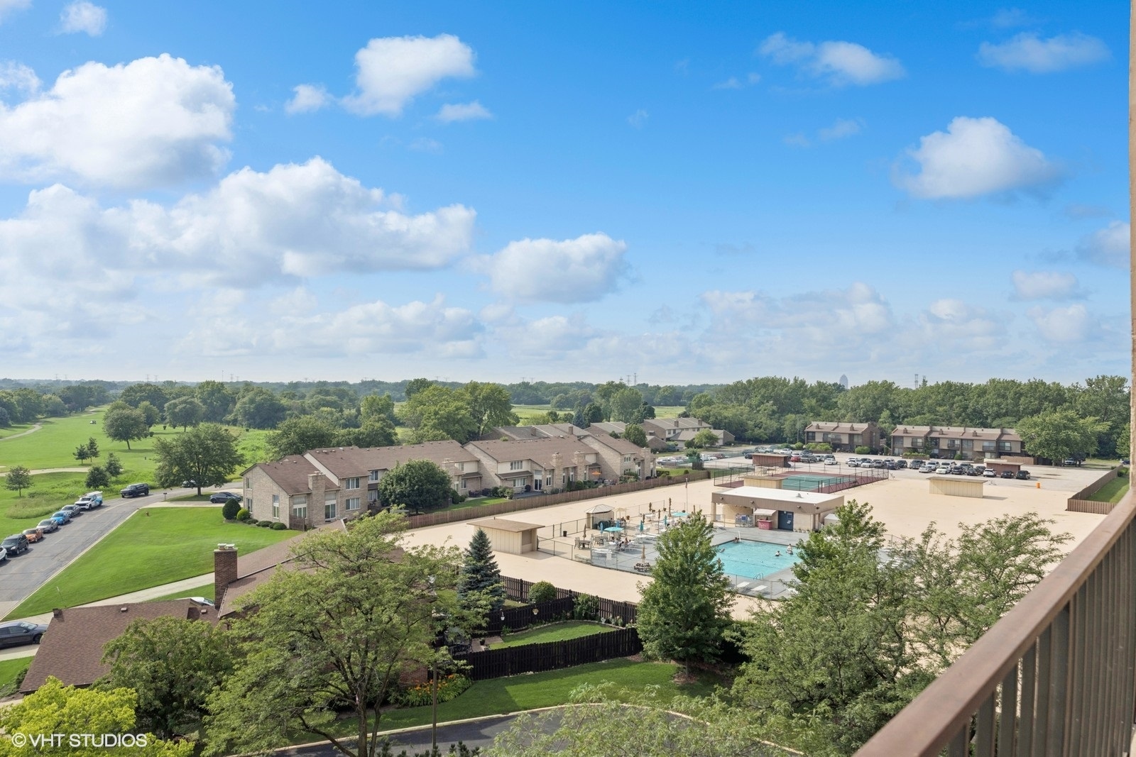 465 W Dominion Drive #709, Wood Dale, IL 60191