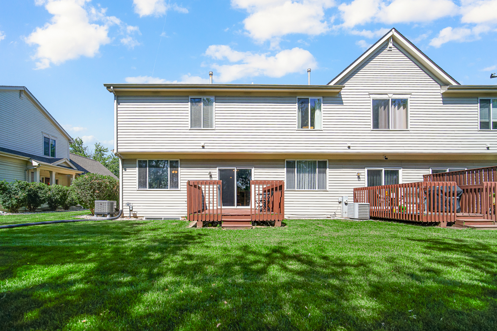 4576 Hilltop Drive, Loves Park, IL 61111