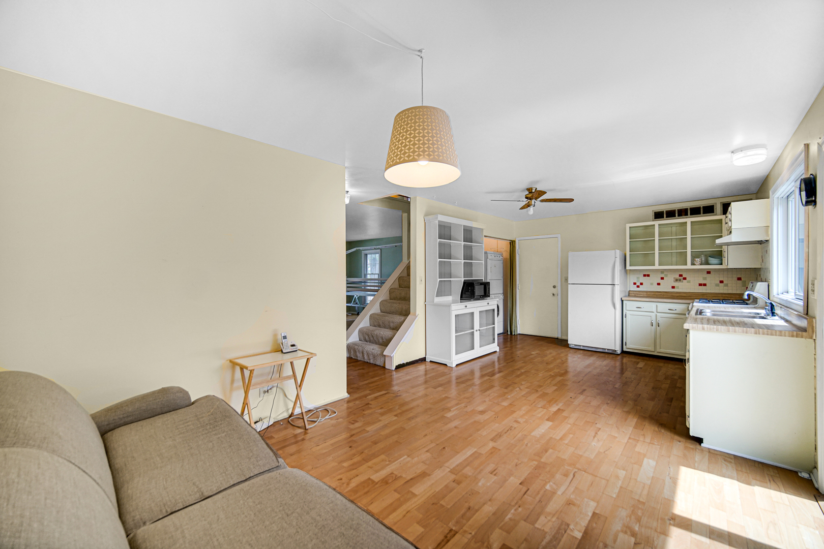 29W409 White Oak Drive, Warrenville, IL 60555