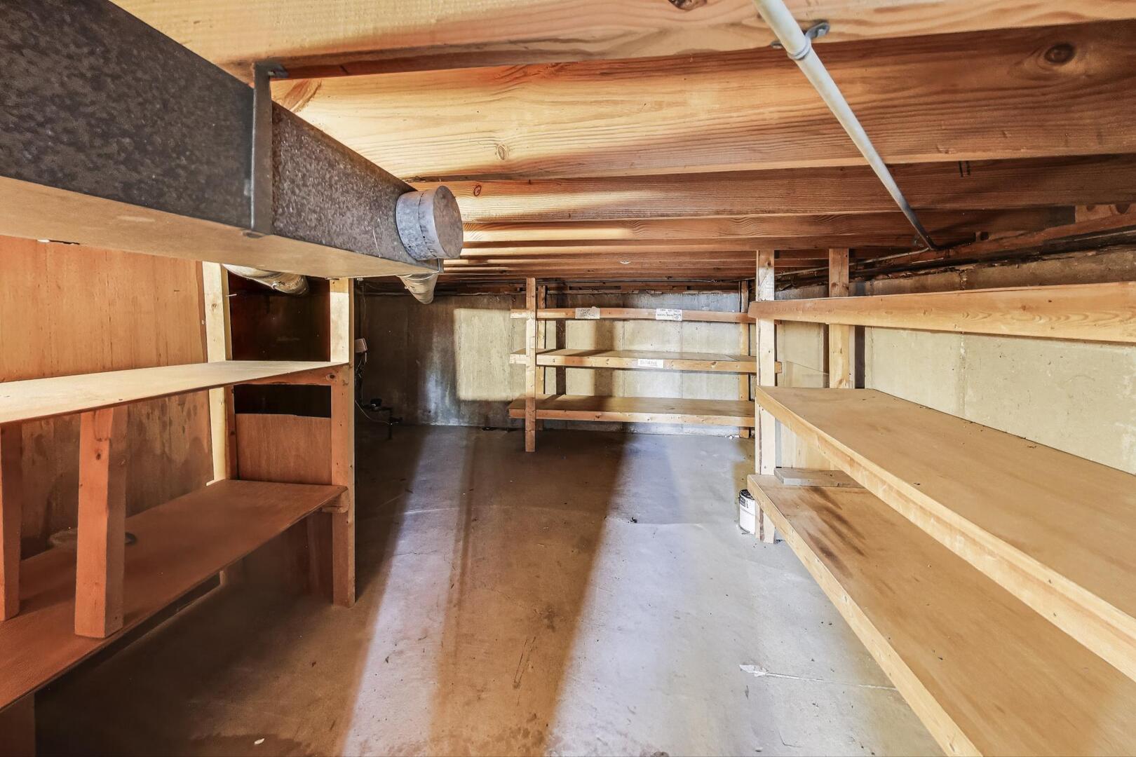 1912 E Camp Mcdonald Road, Mount Prospect, IL 60056
