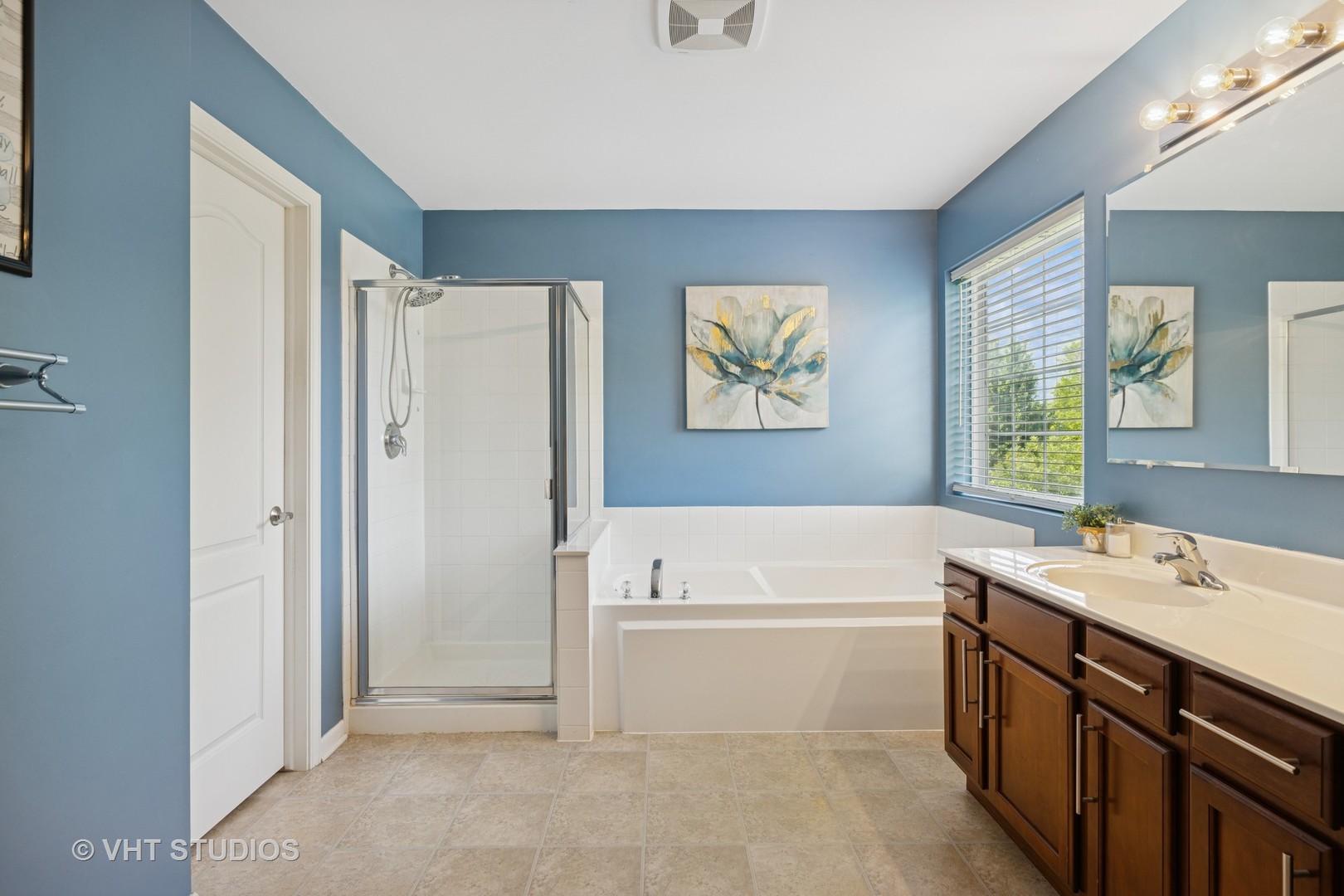 11581 BEACON Avenue, Huntley, IL 60142