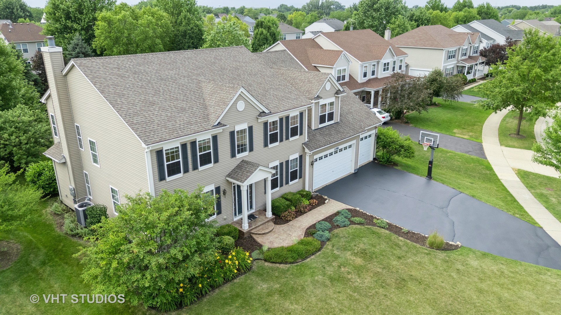 11581 BEACON Avenue, Huntley, IL 60142