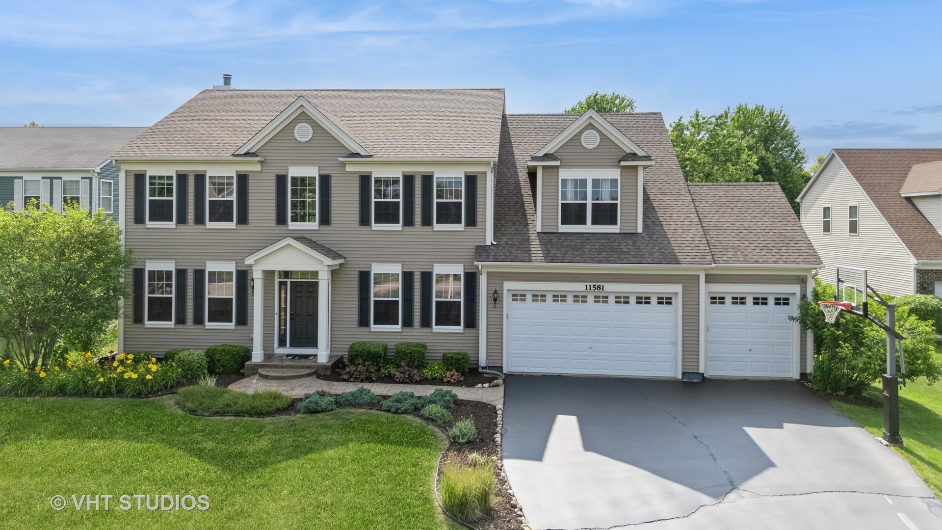 11581 BEACON Avenue, Huntley, IL 60142