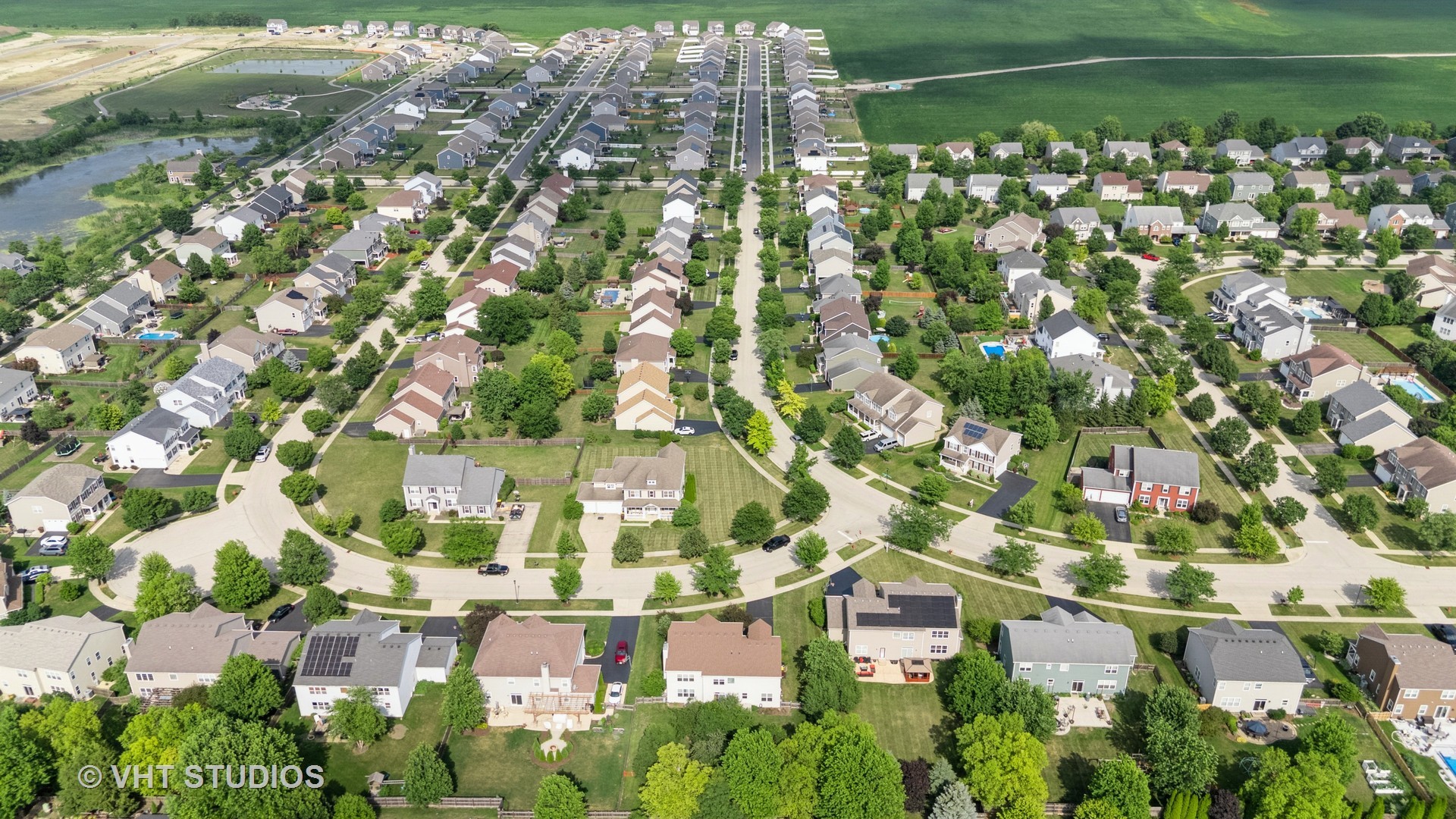 11581 BEACON Avenue, Huntley, IL 60142