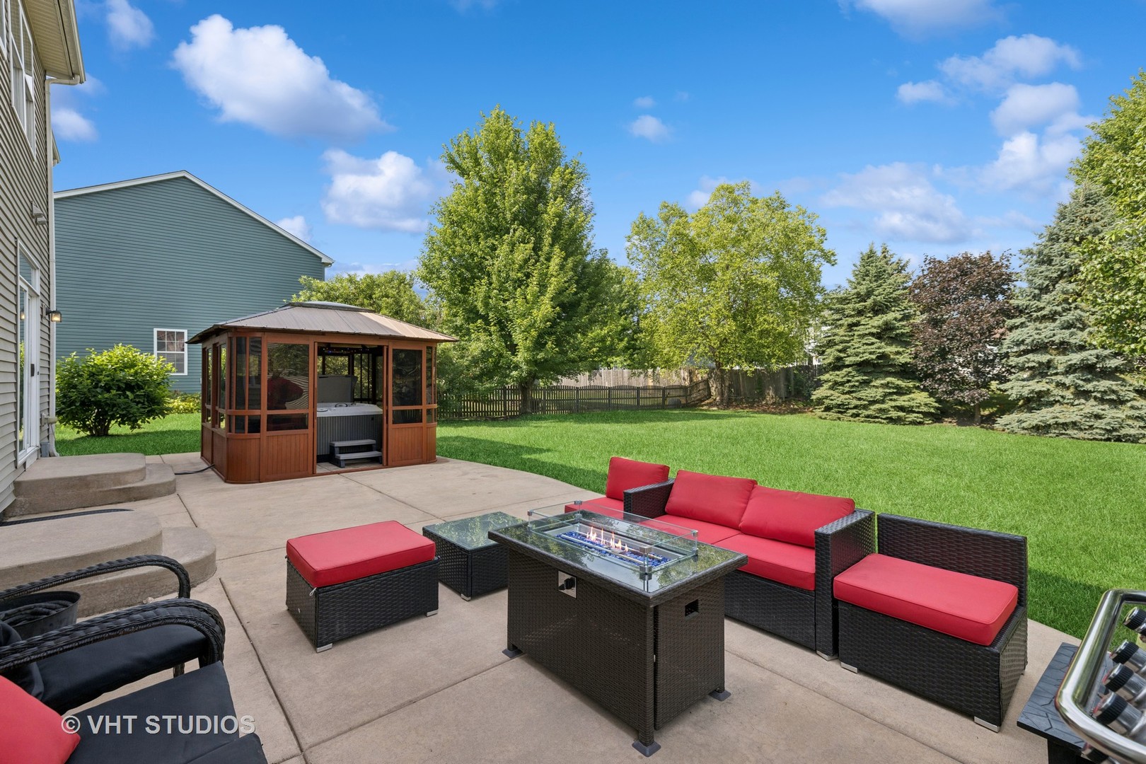 11581 BEACON Avenue, Huntley, IL 60142