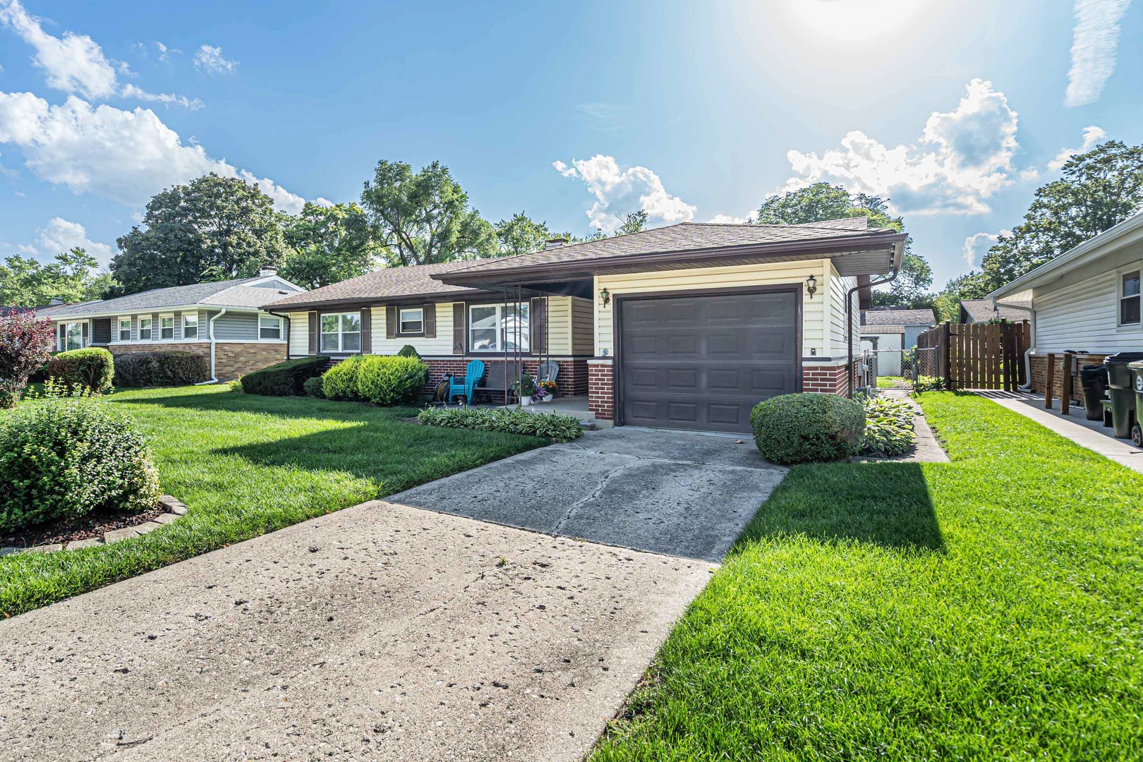 78 RIDGEWOOD Road, Elk Grove Village, IL 60007