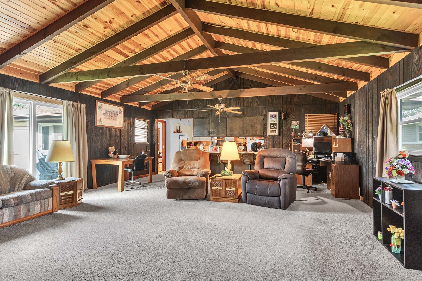 78 RIDGEWOOD Road, Elk Grove Village, IL 60007
