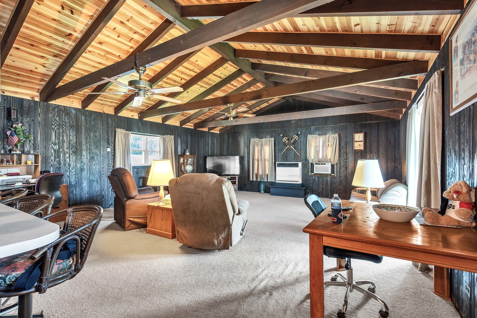 78 RIDGEWOOD Road, Elk Grove Village, IL 60007