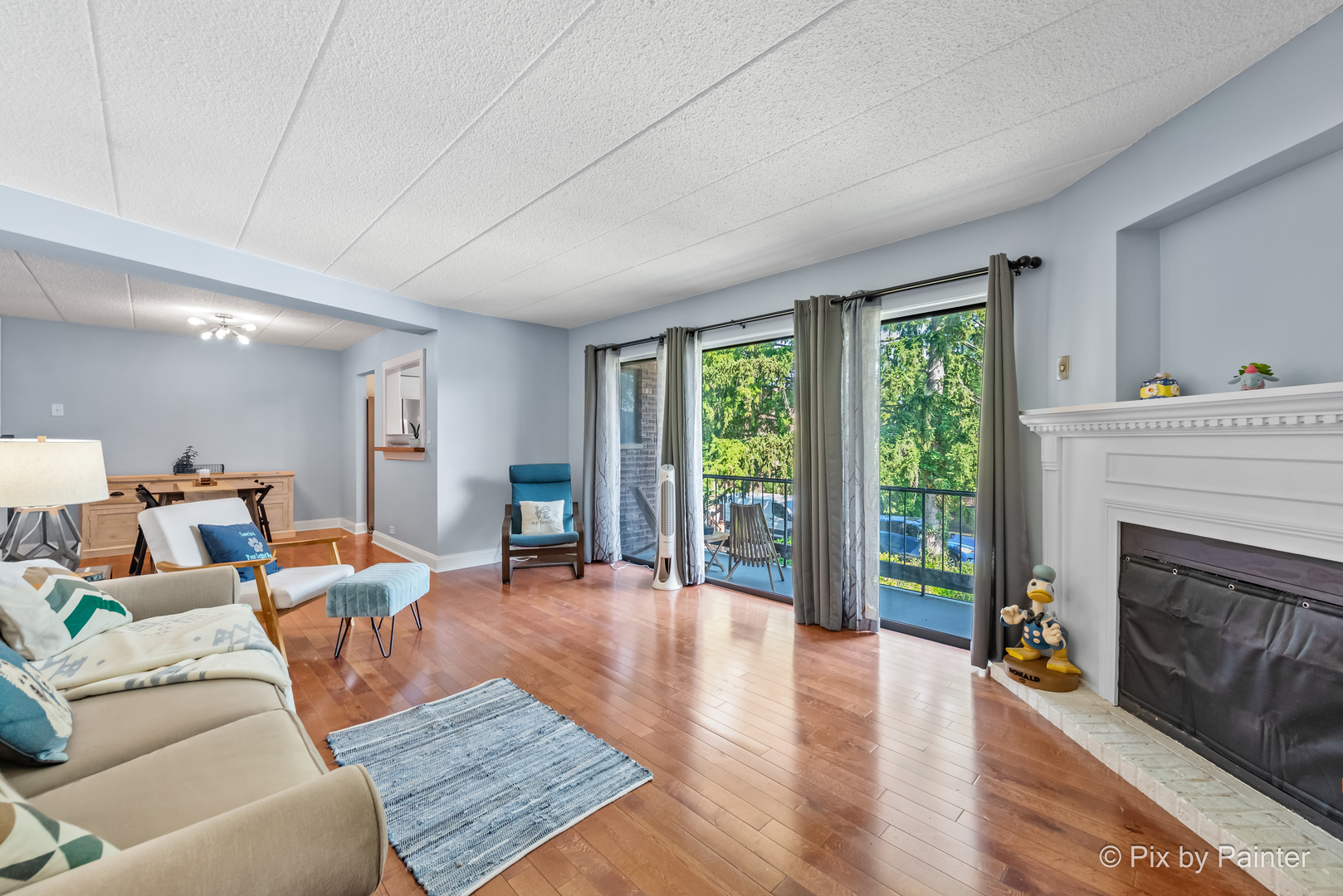 61 W Pier Drive #201, Westmont, IL 60559