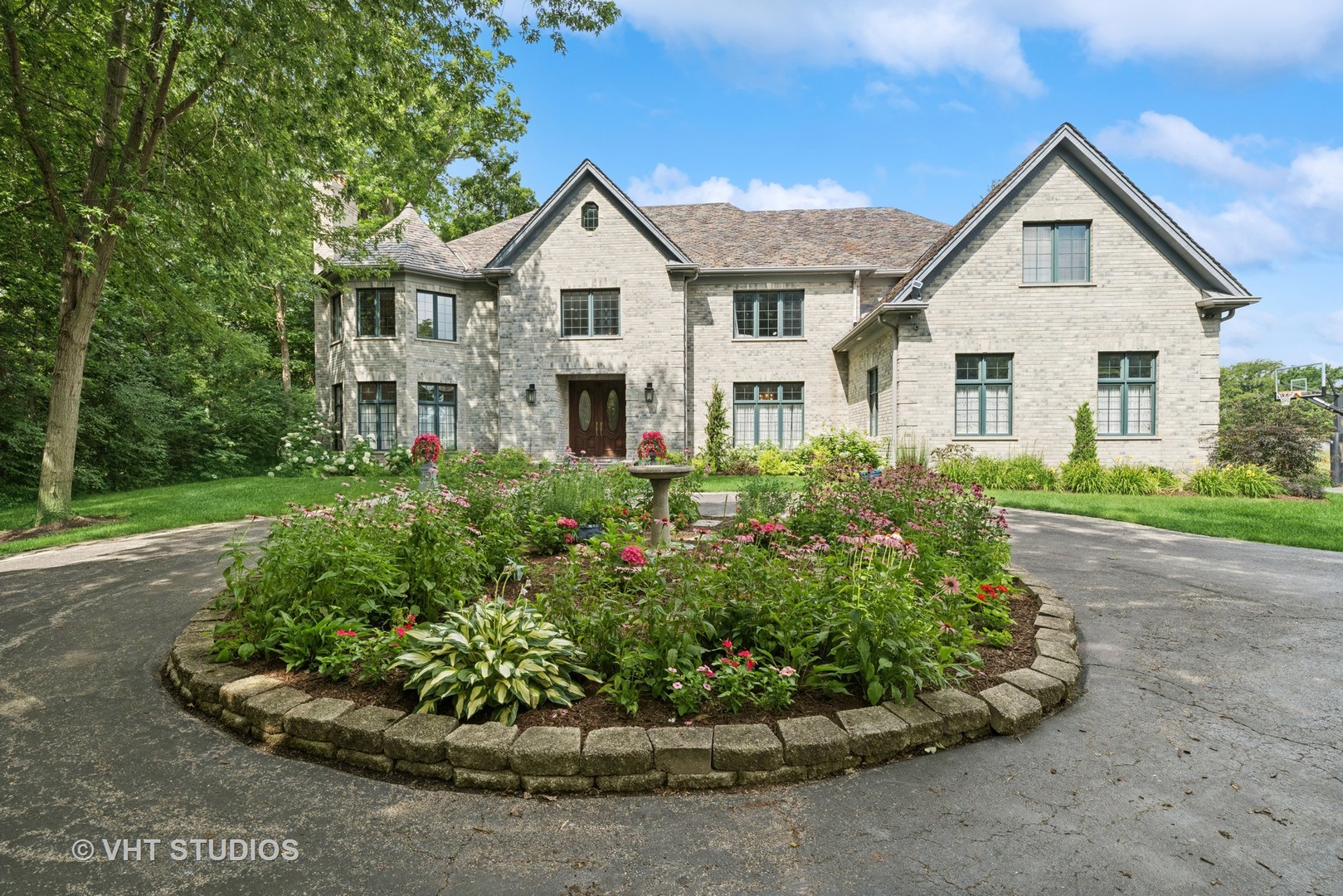 1305 Gavin Court, Lake Forest, IL 60045