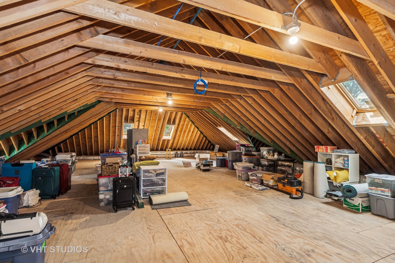 1305 Gavin Court, Lake Forest, IL 60045