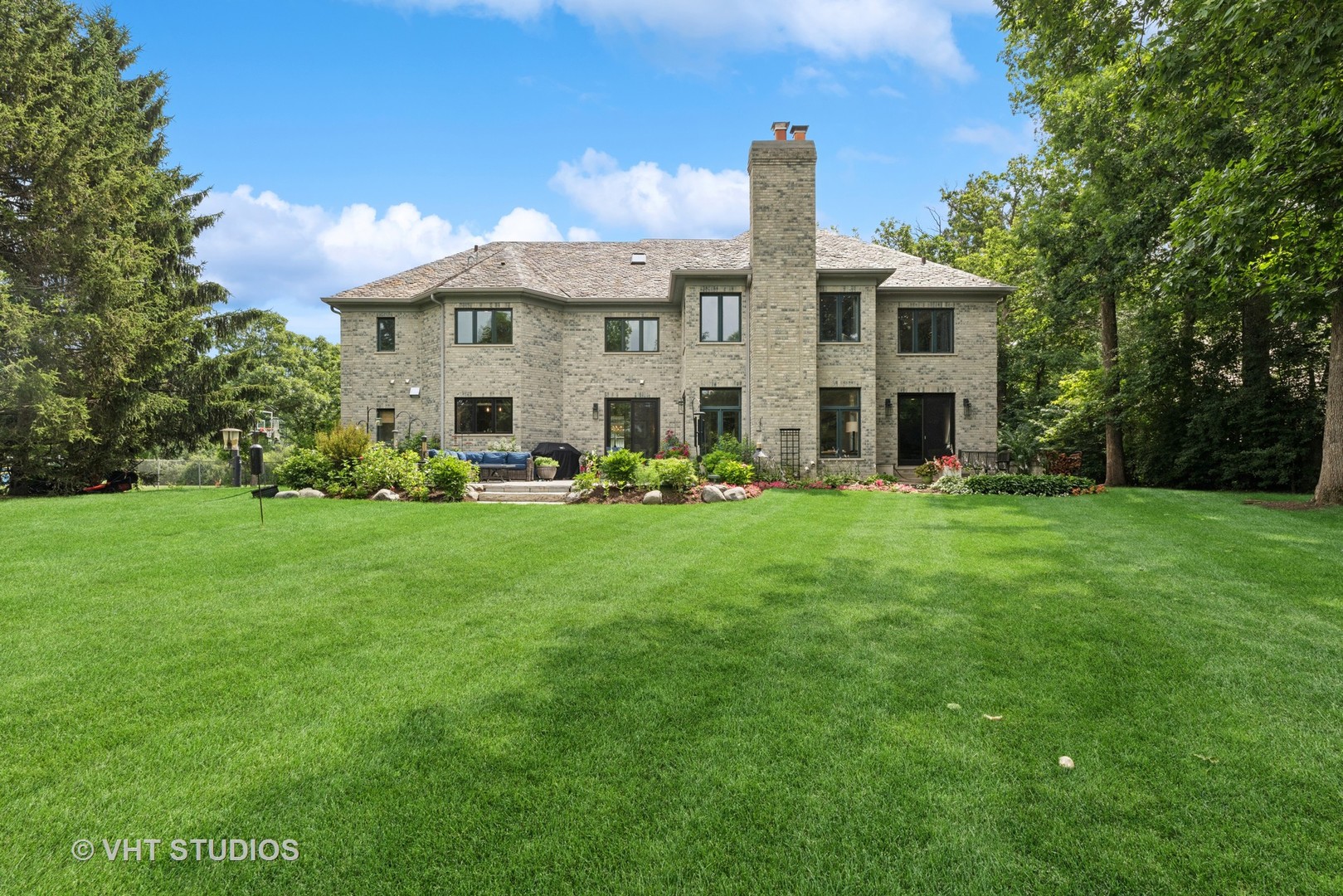 1305 Gavin Court, Lake Forest, IL 60045