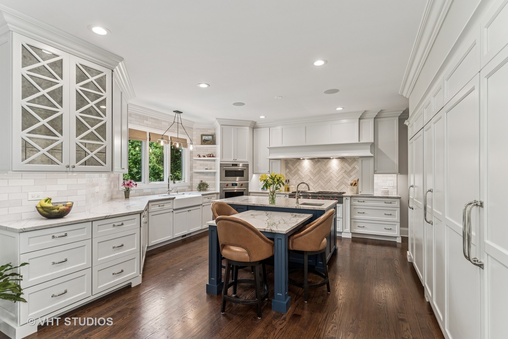 1305 Gavin Court, Lake Forest, IL 60045