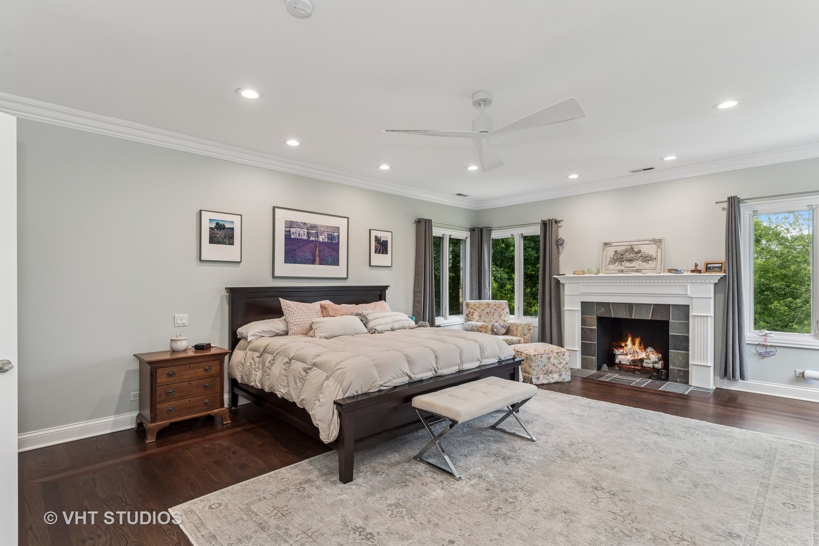 1305 Gavin Court, Lake Forest, IL 60045