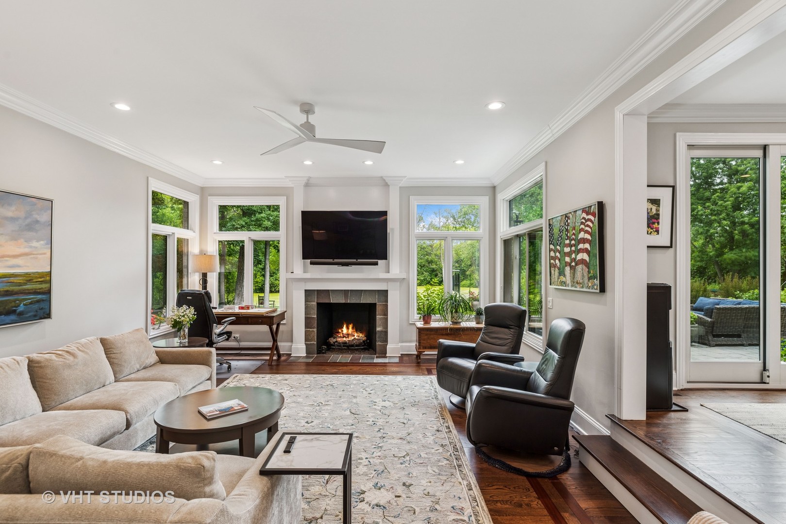 1305 Gavin Court, Lake Forest, IL 60045