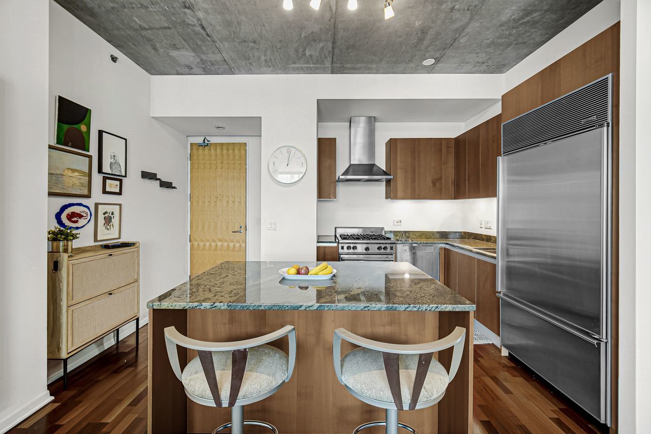 600 N Fairbanks Court #2304, Chicago, IL 60611