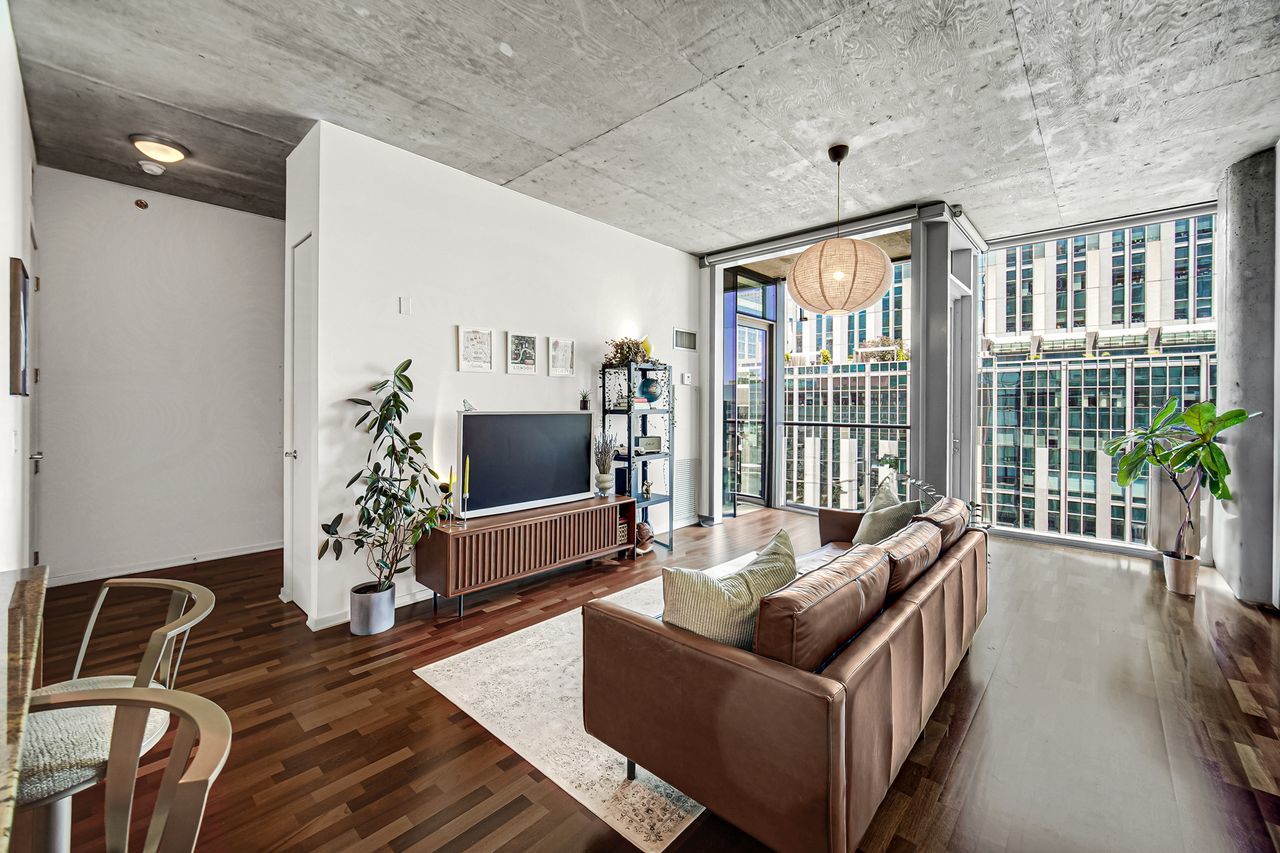 600 N Fairbanks Court #2304, Chicago, IL 60611