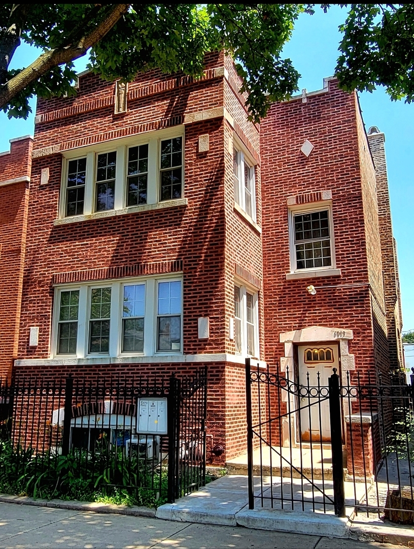 6013 S TROY Street, Chicago, IL 60629