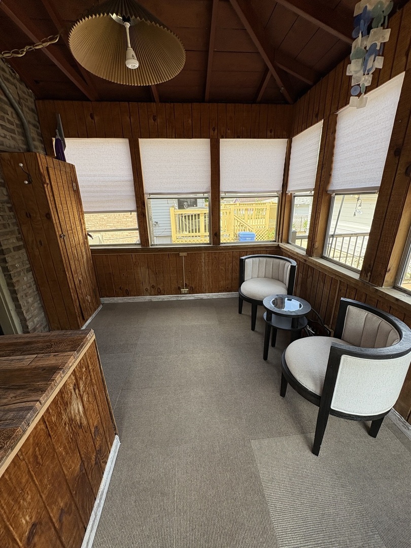 2856 W 84th Place, Chicago, IL 60652