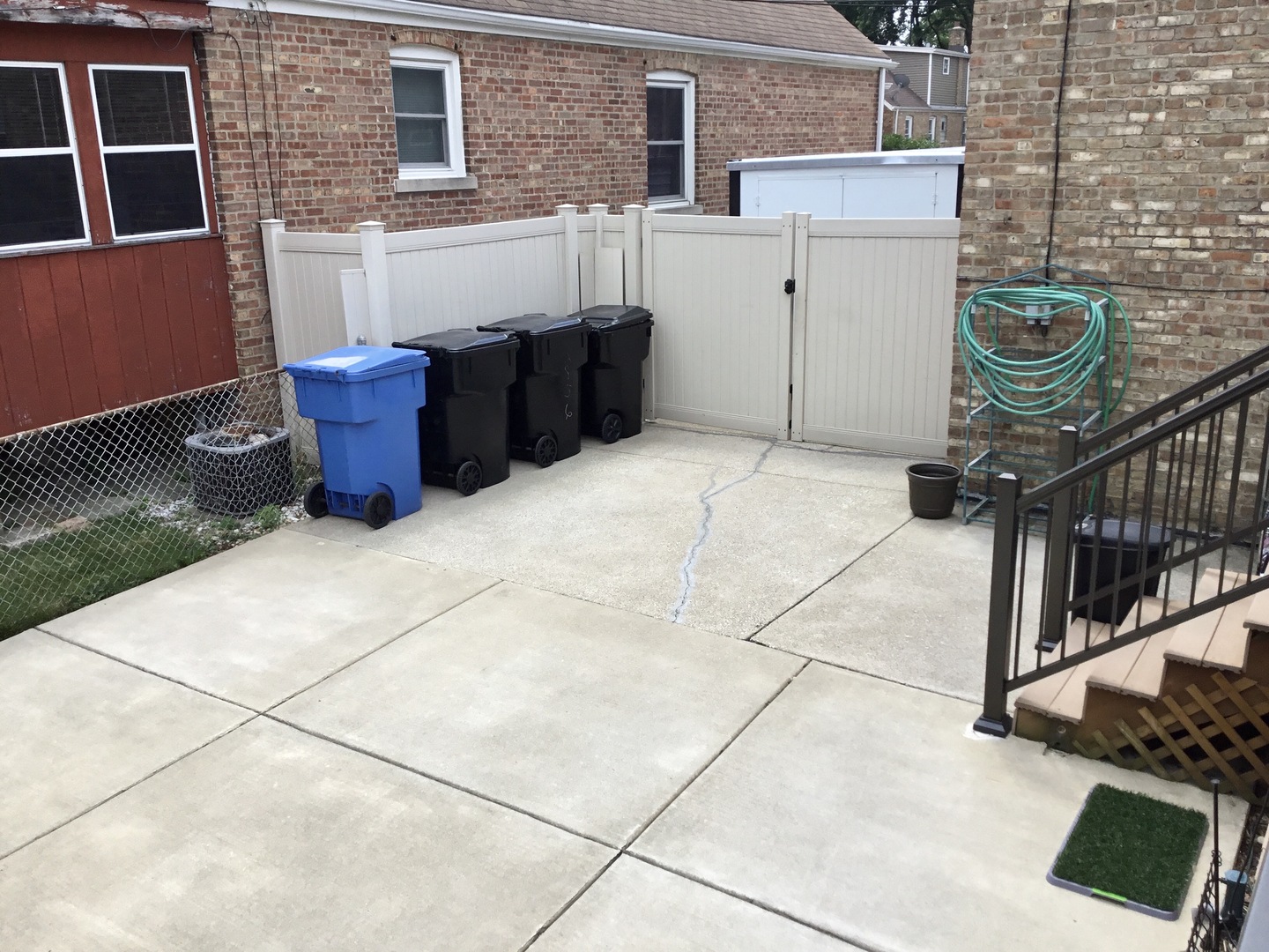 2856 W 84th Place, Chicago, IL 60652