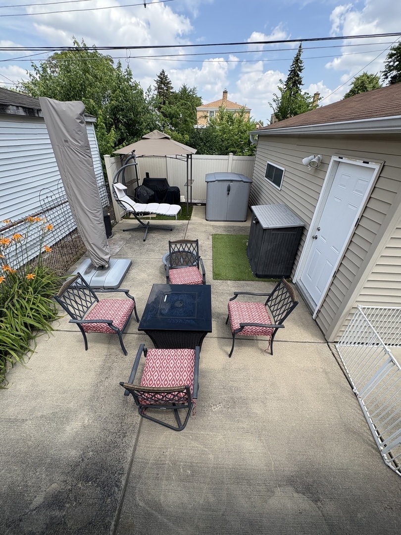 2856 W 84th Place, Chicago, IL 60652