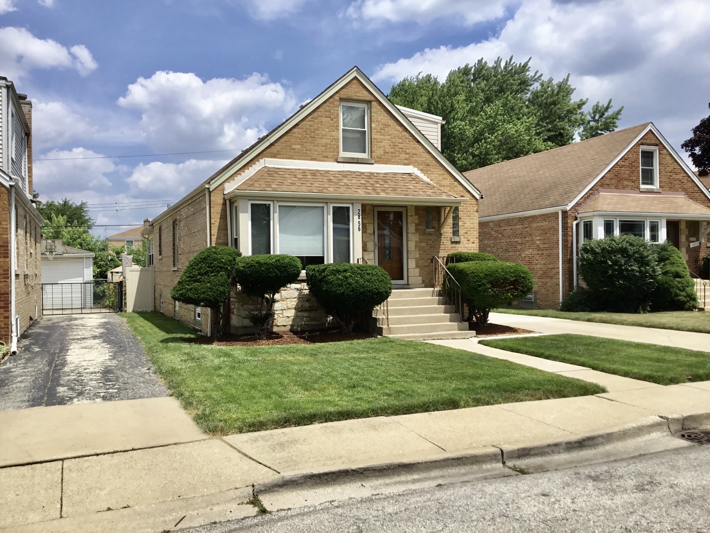 2856 W 84th Place, Chicago, IL 60652