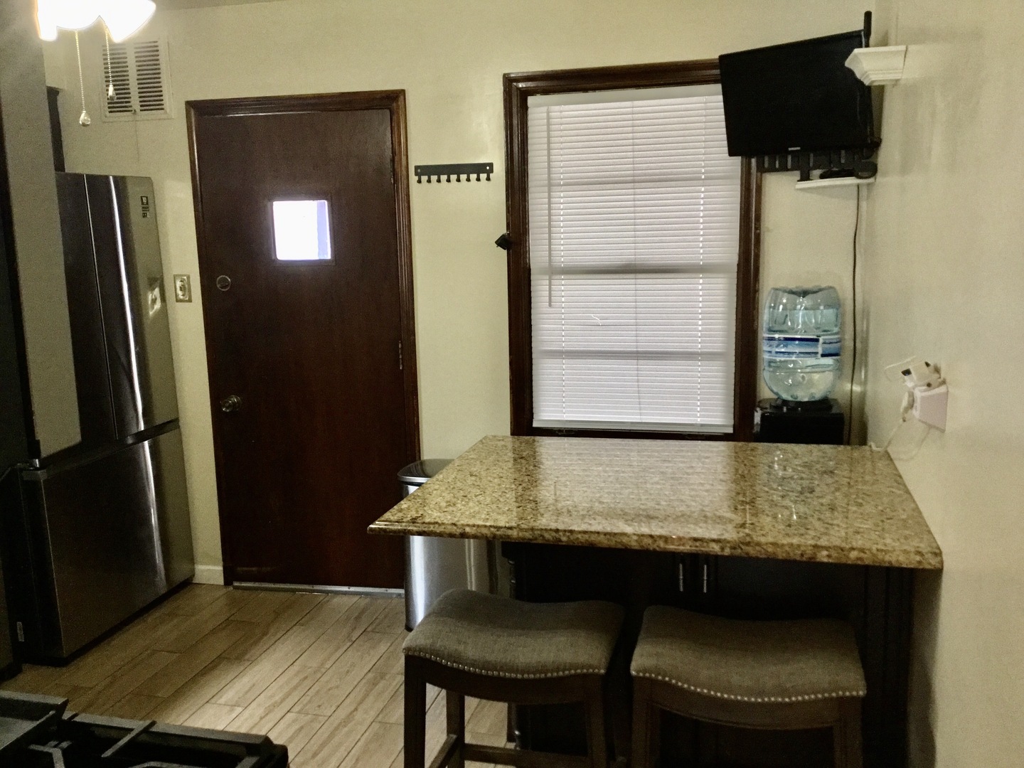 2856 W 84th Place, Chicago, IL 60652