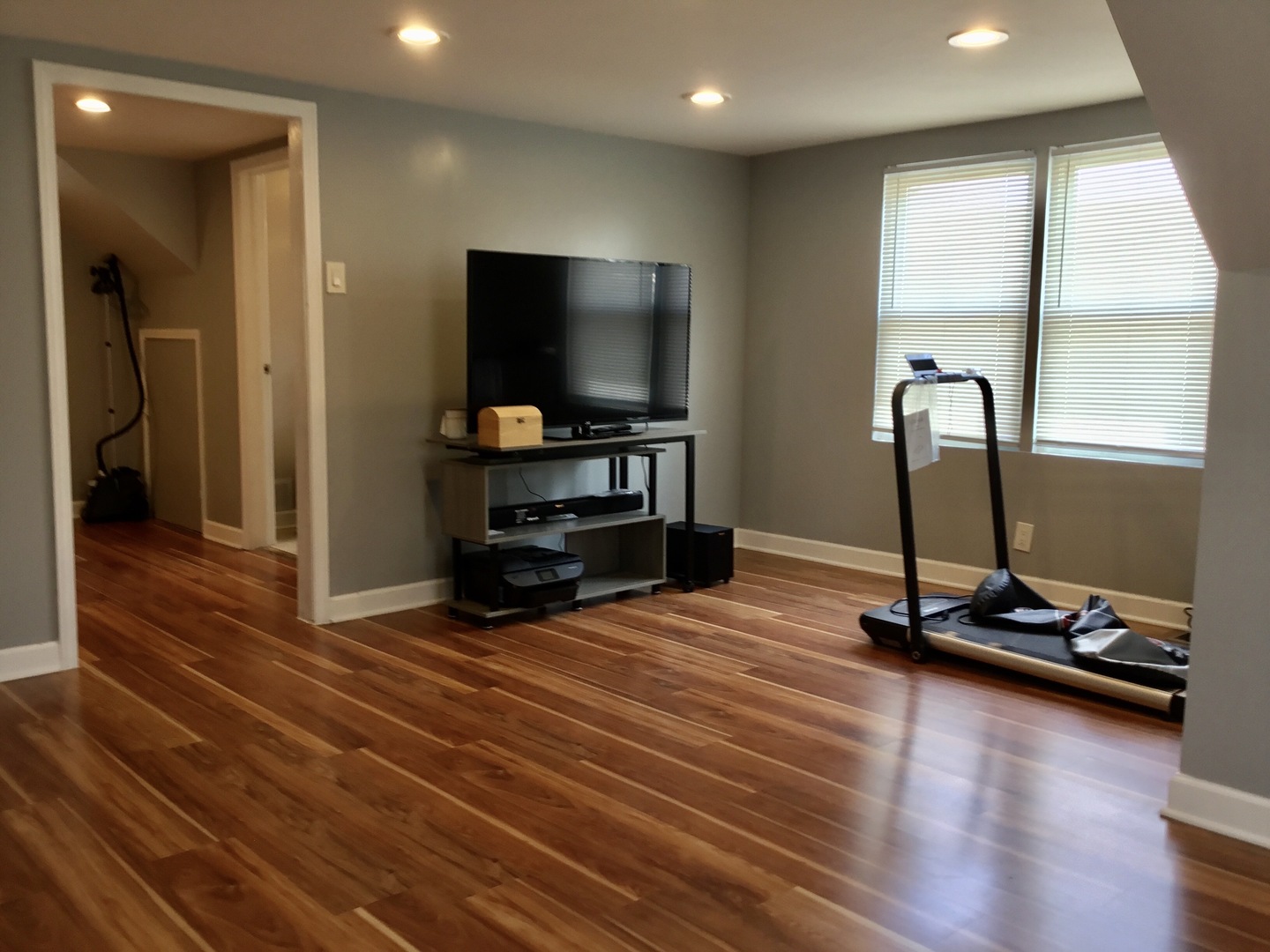 2856 W 84th Place, Chicago, IL 60652