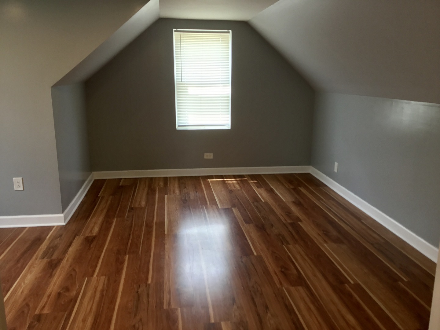 2856 W 84th Place, Chicago, IL 60652