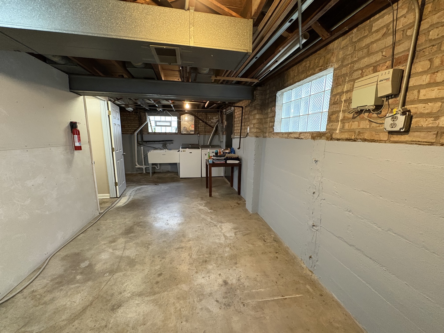 2856 W 84th Place, Chicago, IL 60652