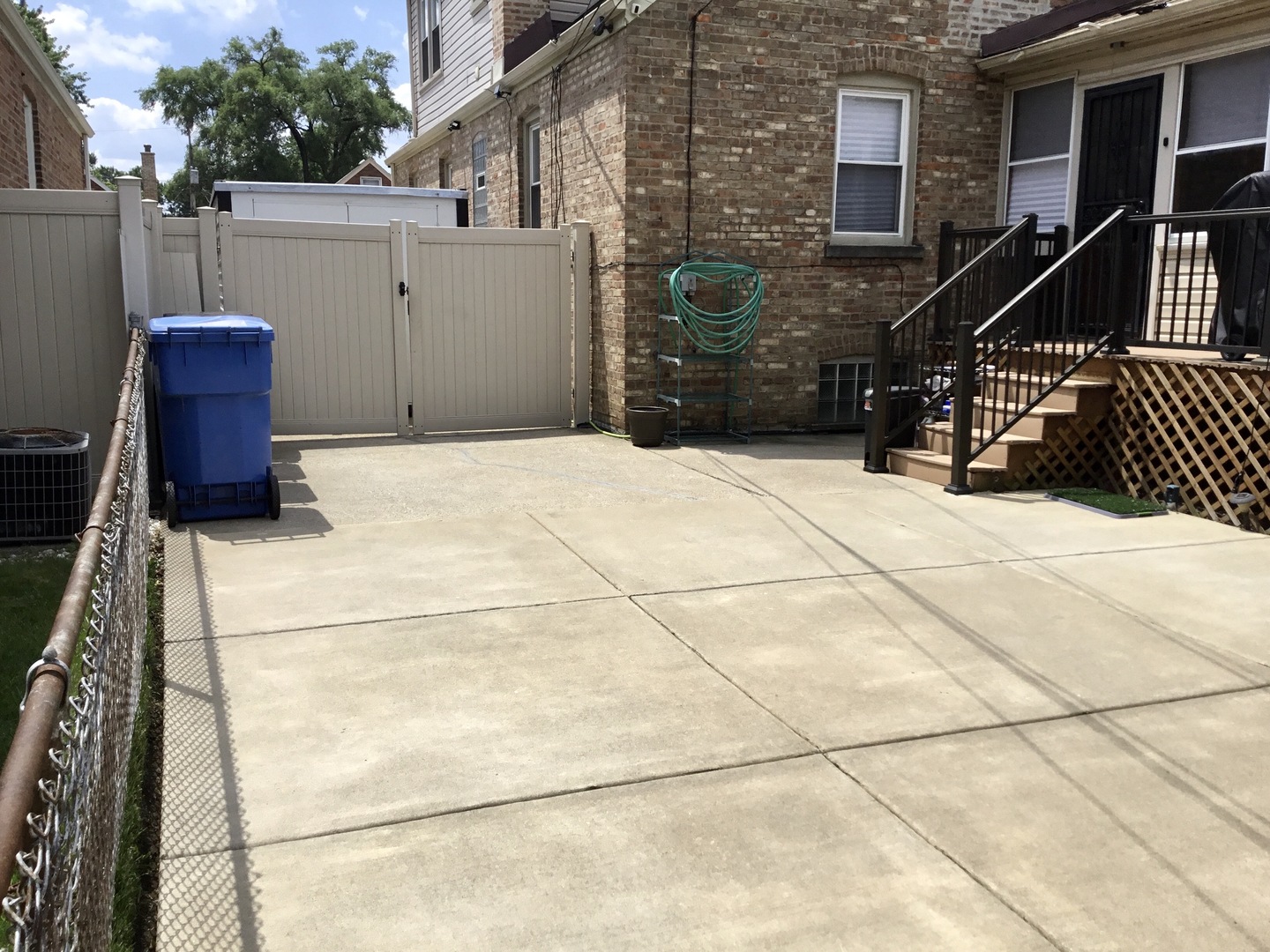 2856 W 84th Place, Chicago, IL 60652