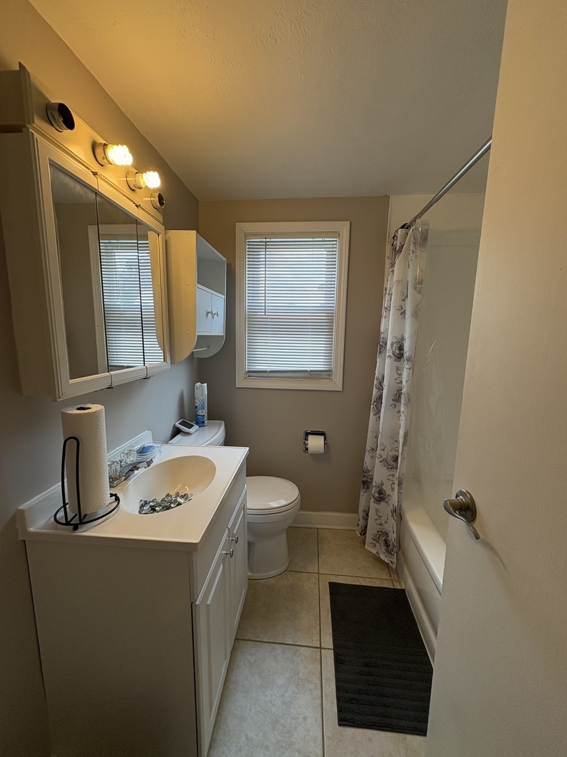 2856 W 84th Place, Chicago, IL 60652