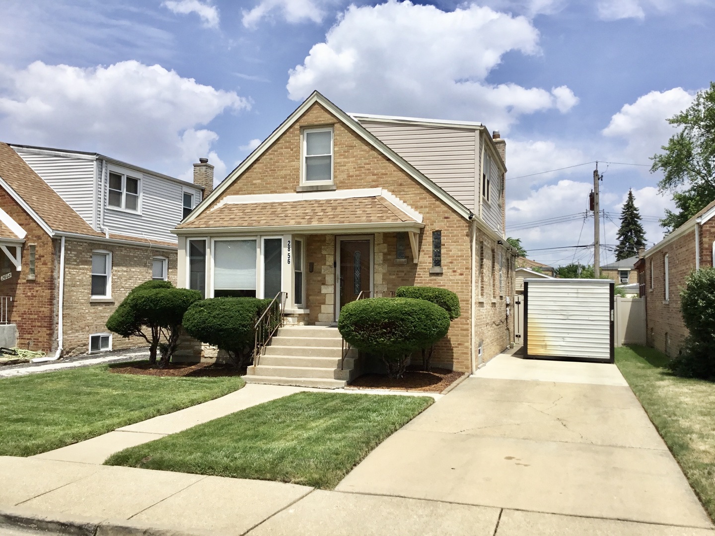 2856 W 84th Place, Chicago, IL 60652