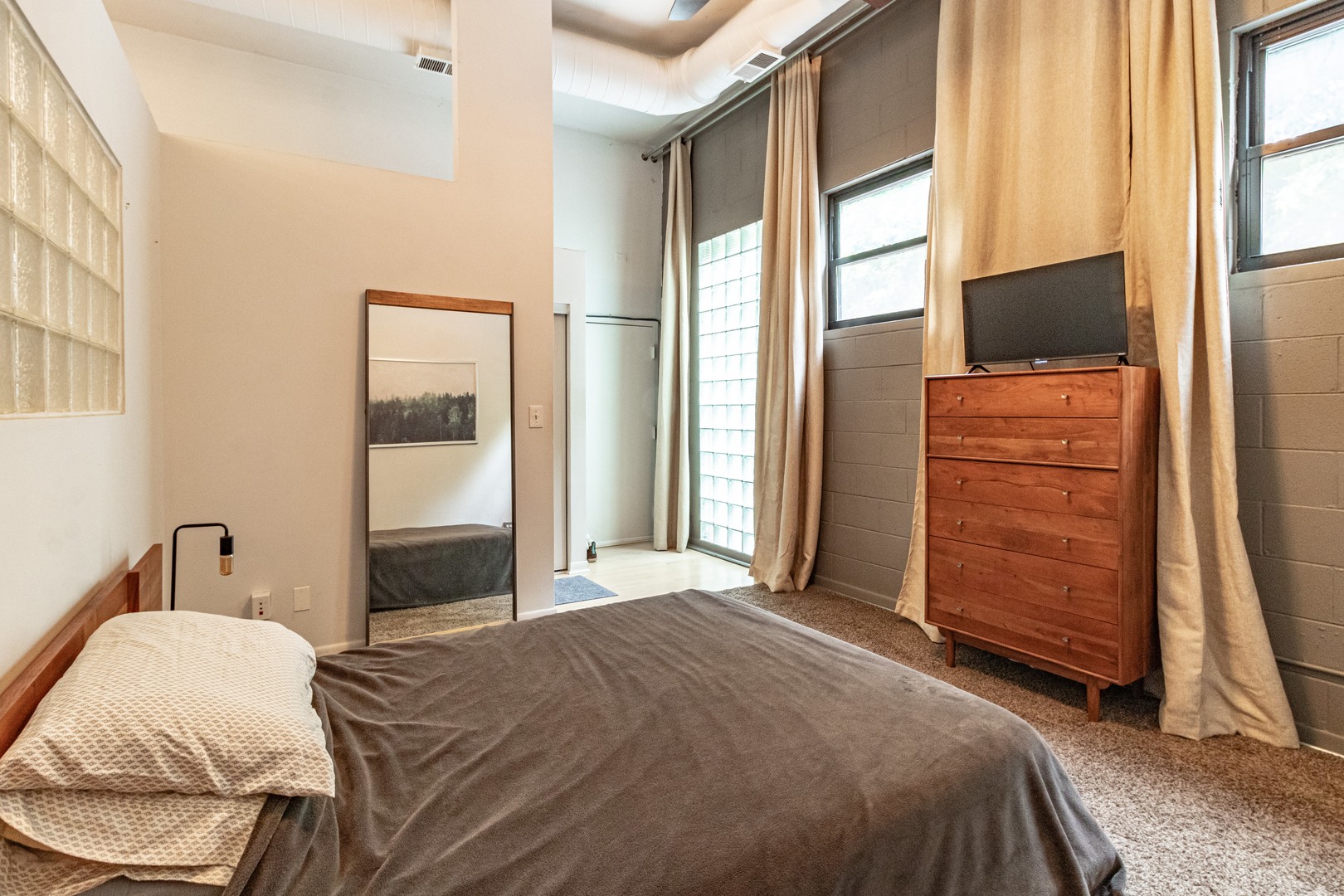 400 N Racine Avenue #110B, Chicago, IL 60642