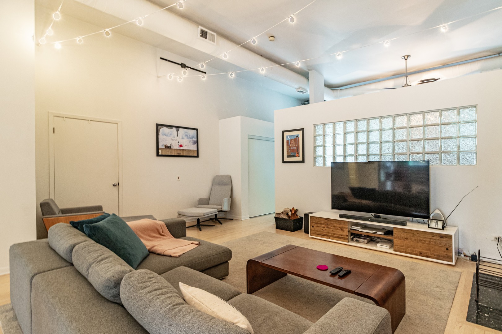 400 N Racine Avenue #110B, Chicago, IL 60642