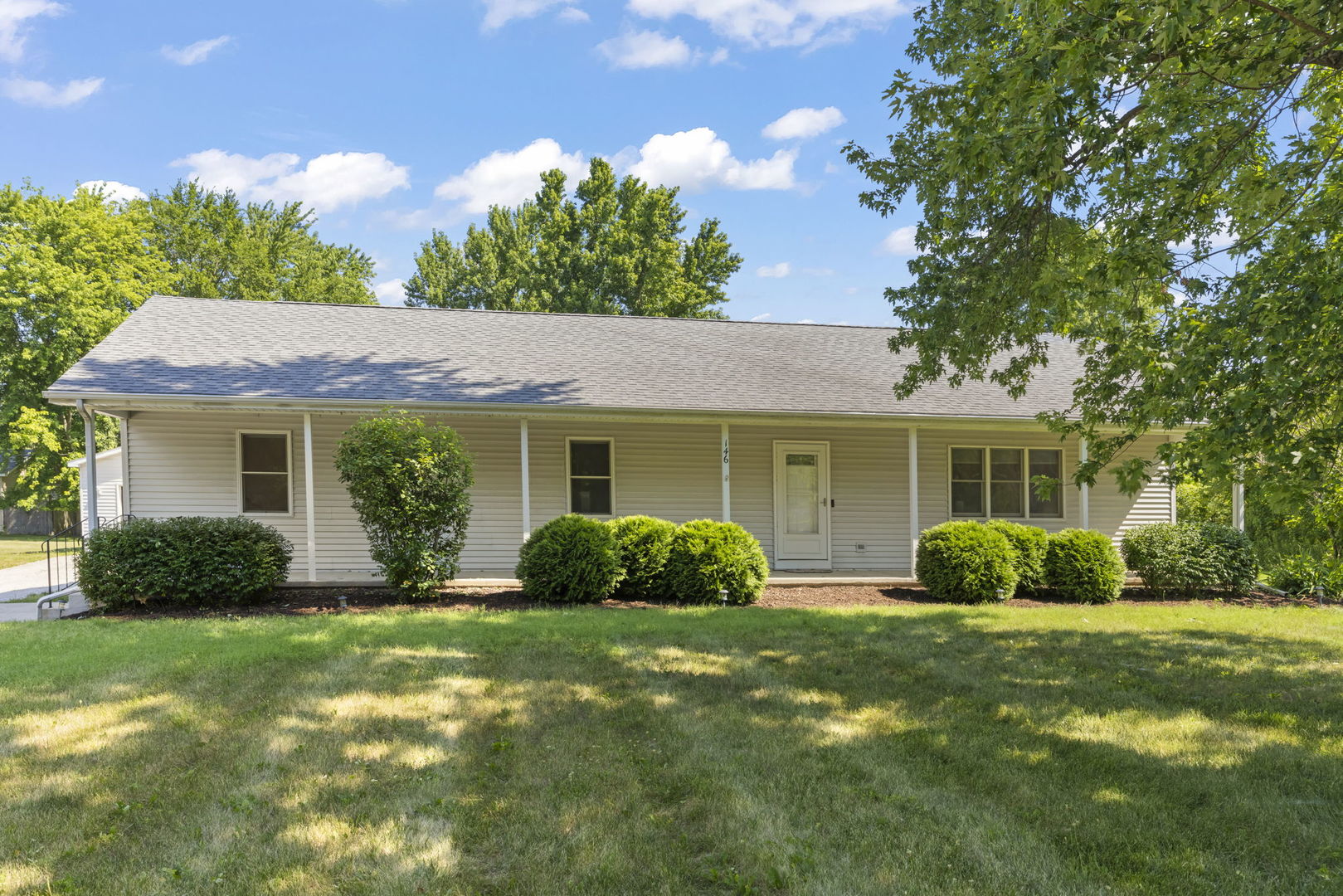 146 E 3rd Street, Braidwood, IL 60408