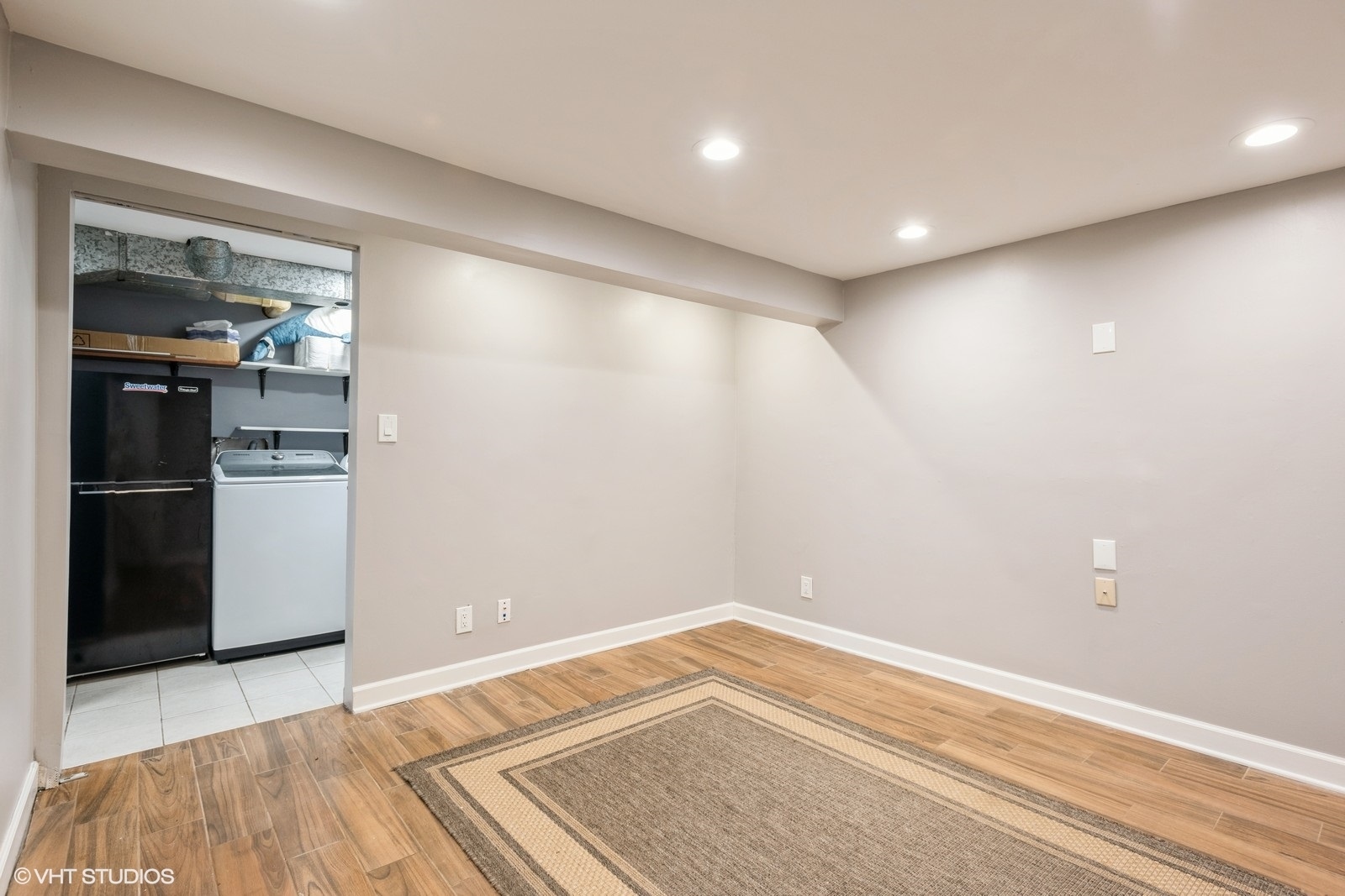 7345 Winthrop Way #1, Downers Grove, IL 60516