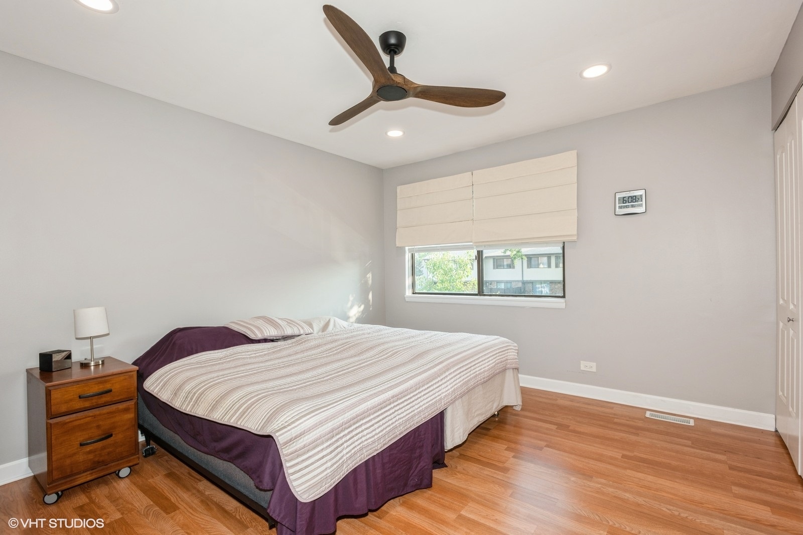 7345 Winthrop Way #1, Downers Grove, IL 60516