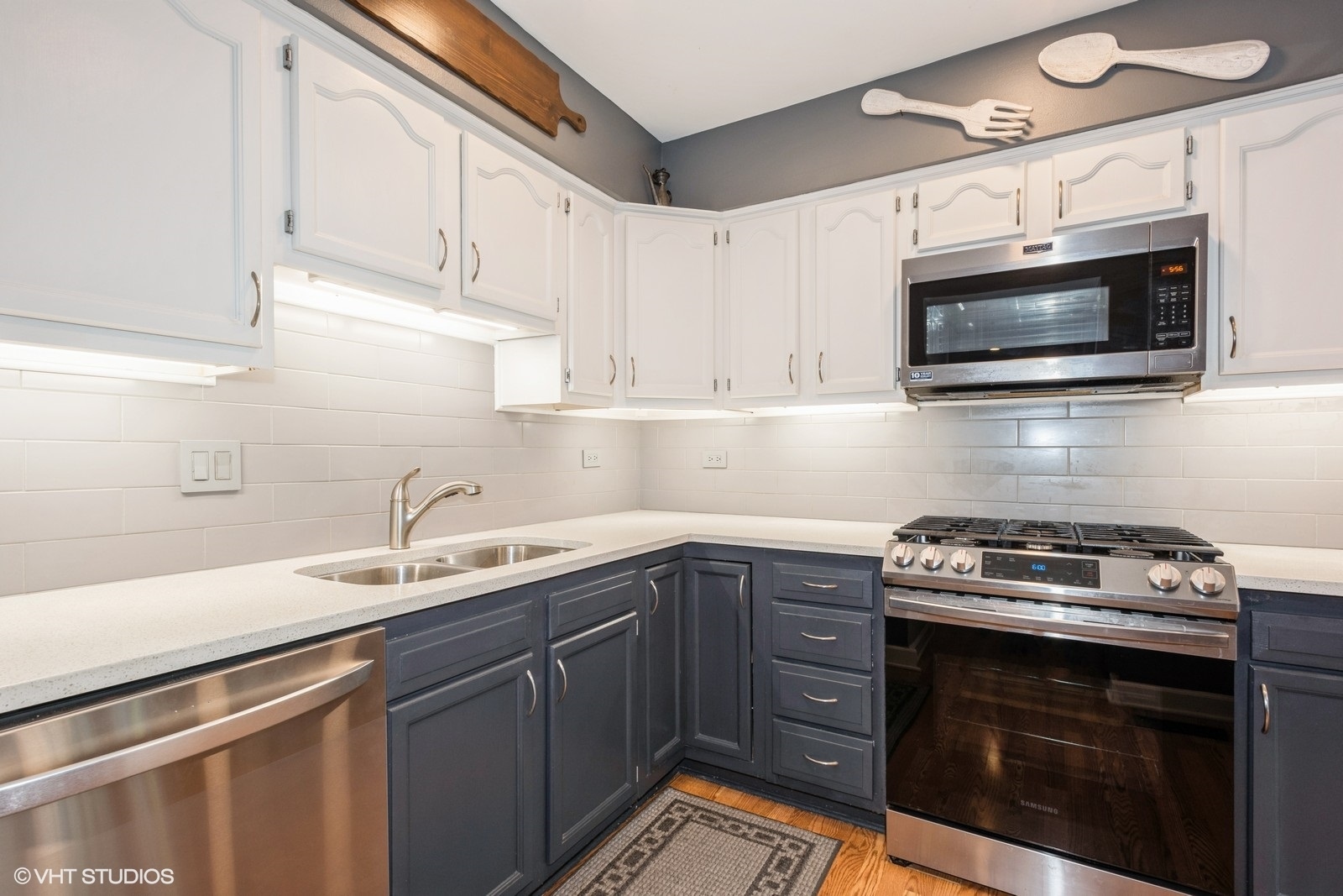 7345 Winthrop Way #1, Downers Grove, IL 60516