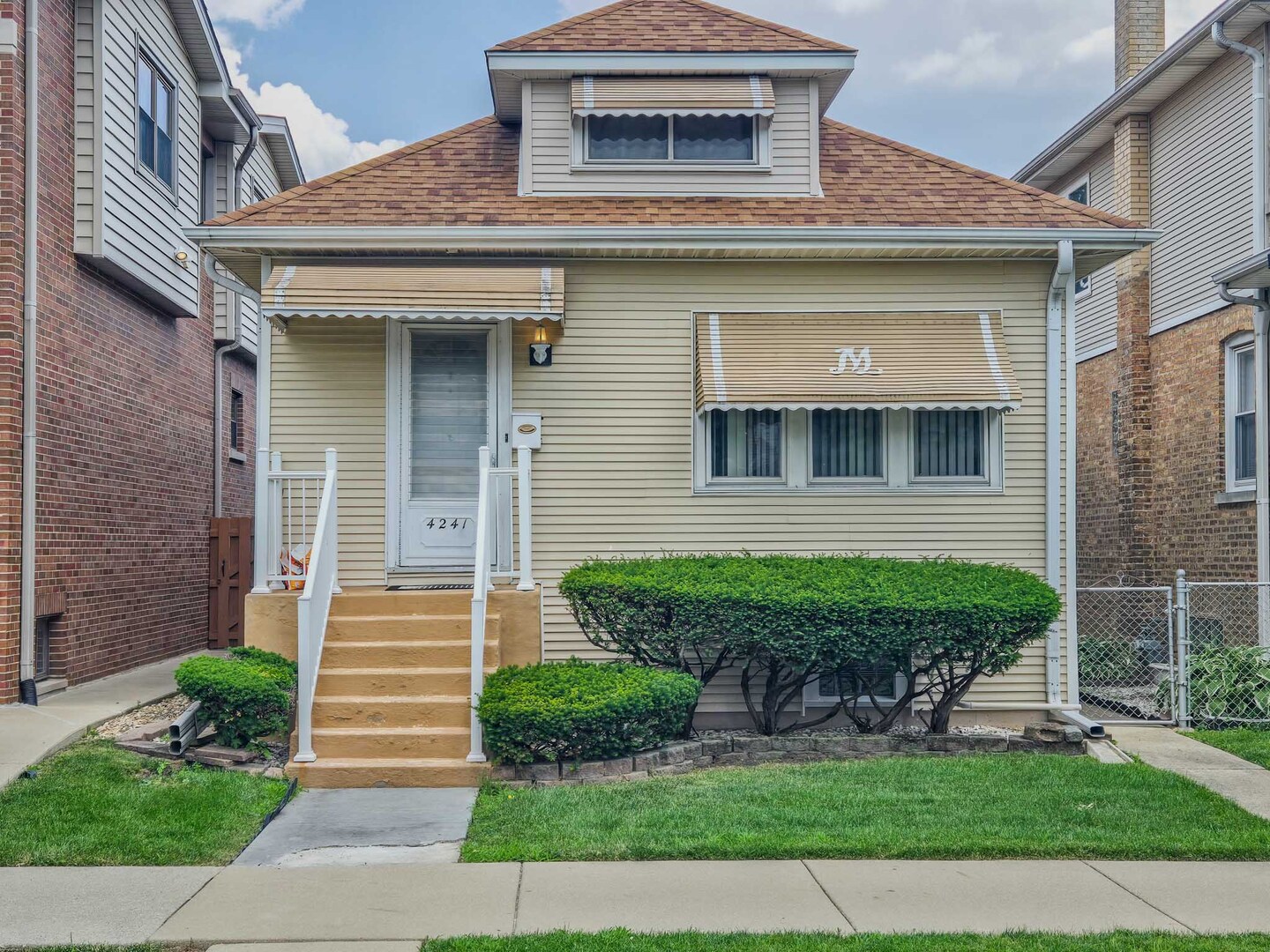 4241 N Ozark Avenue, Norridge, IL 60706