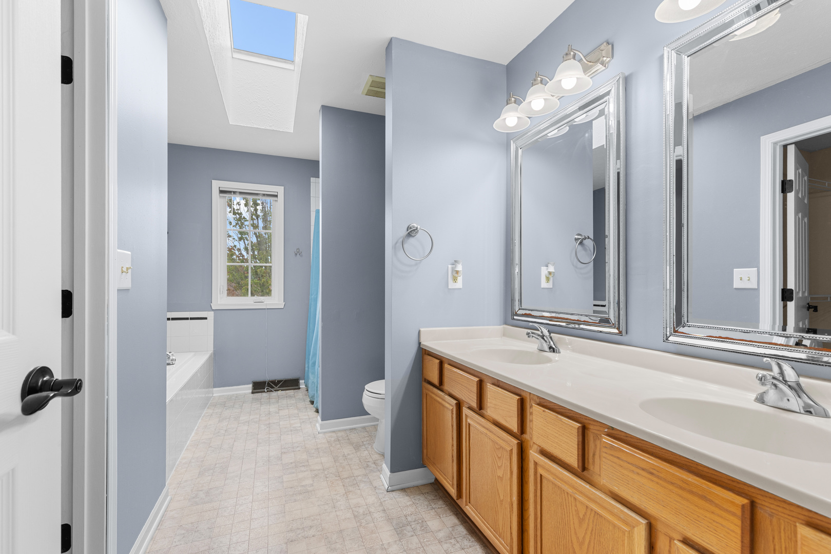 6804 Butterfield Drive, Cherry Valley, IL 61016
