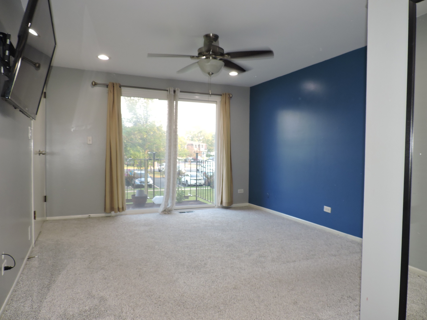 2216 Andover Court, Schaumburg, IL 60194
