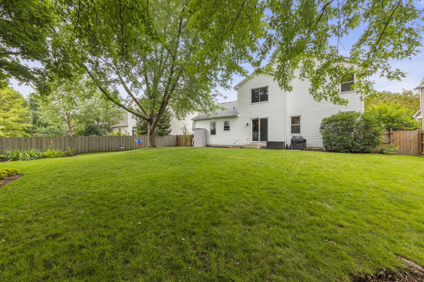 734 Lenox Avenue, Bolingbrook, IL 60490