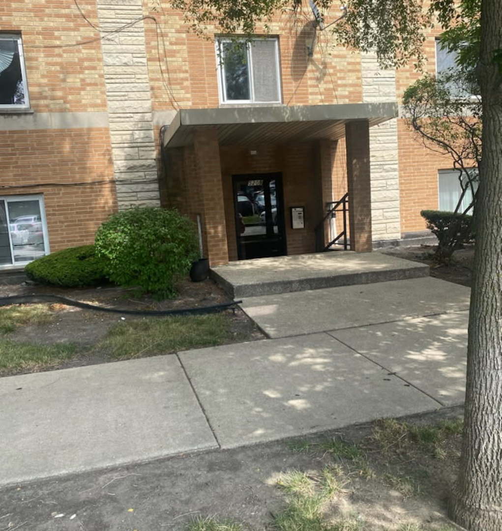 5209 S Leclaire Avenue #3B, Chicago, IL 60638