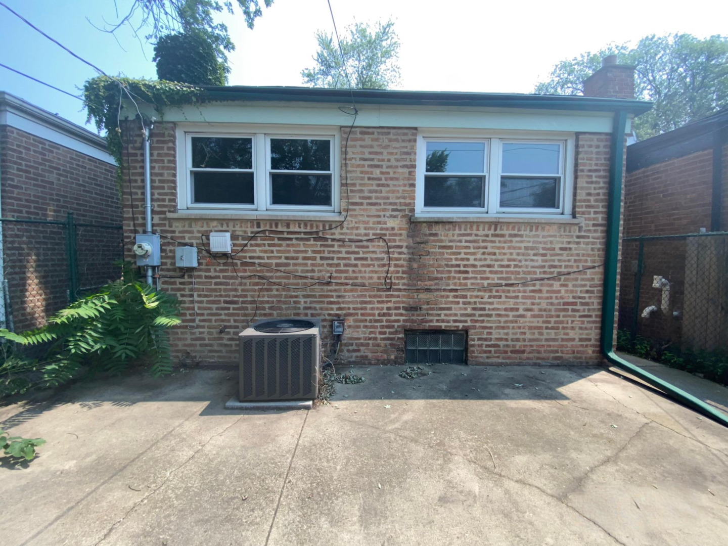 10240 S Torrence Avenue, Chicago, IL 60617